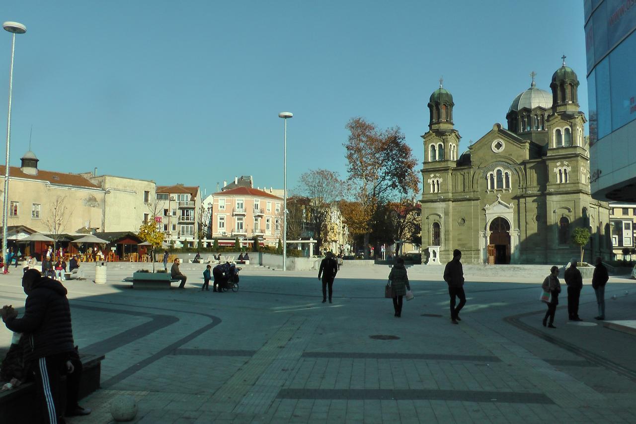 Top Center , Modern And Quiet Apartment Burgas City Exterior foto